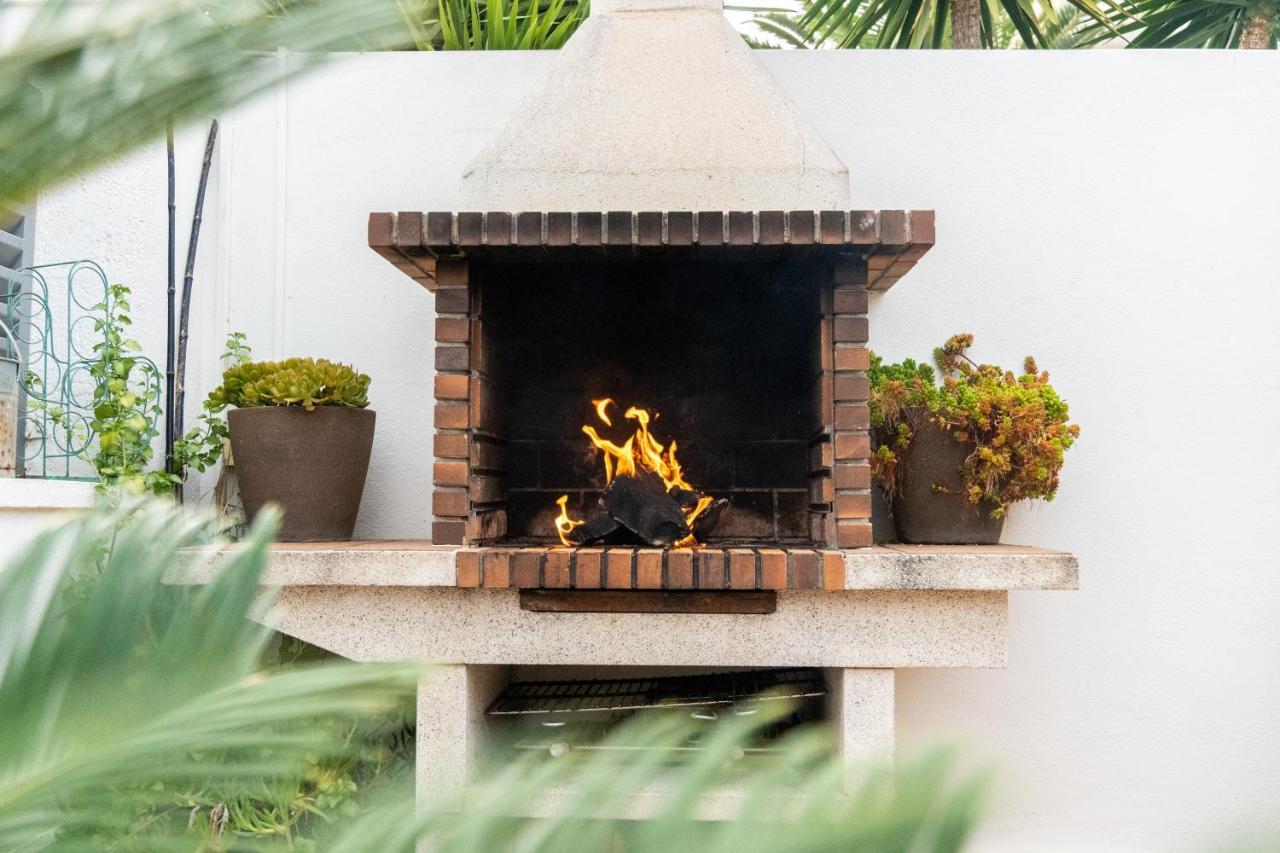 カンブリルス "Charm & Cozy 4Br - 3Ba With Pool & Barbecue"ヴィラ エクステリア 写真