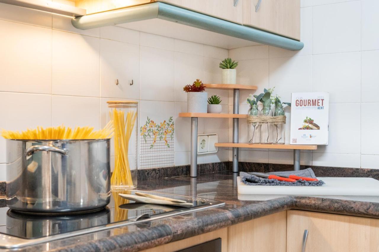 カンブリルス "Charm & Cozy 4Br - 3Ba With Pool & Barbecue"ヴィラ エクステリア 写真