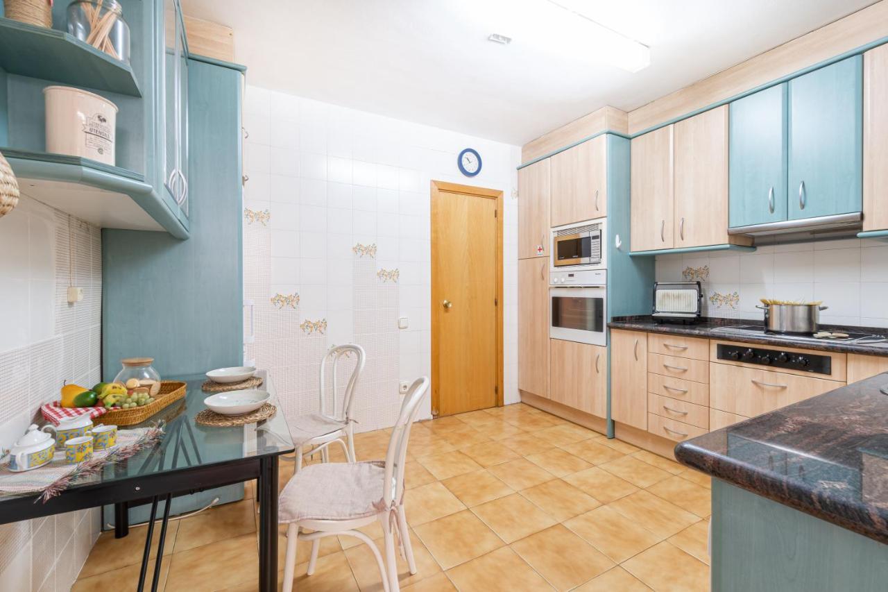 カンブリルス "Charm & Cozy 4Br - 3Ba With Pool & Barbecue"ヴィラ エクステリア 写真