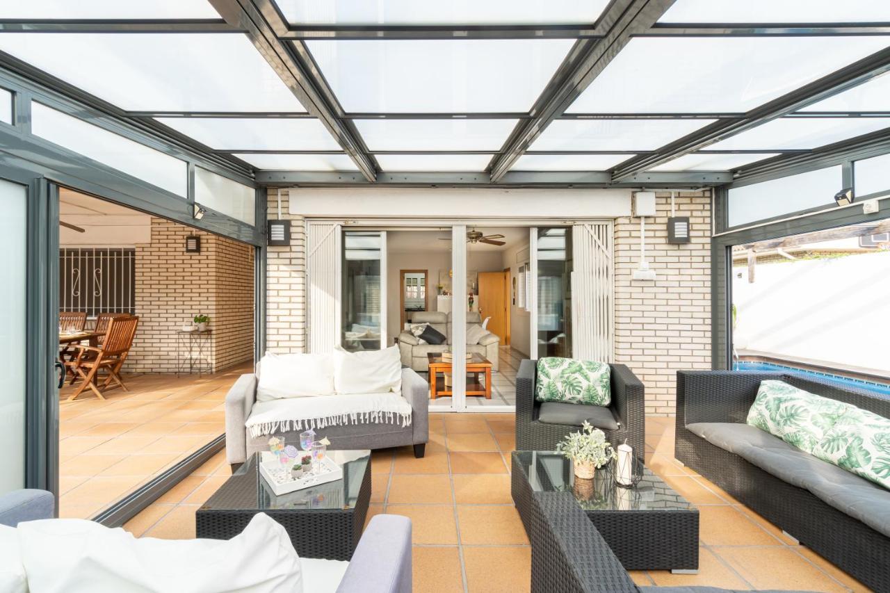 カンブリルス "Charm & Cozy 4Br - 3Ba With Pool & Barbecue"ヴィラ エクステリア 写真