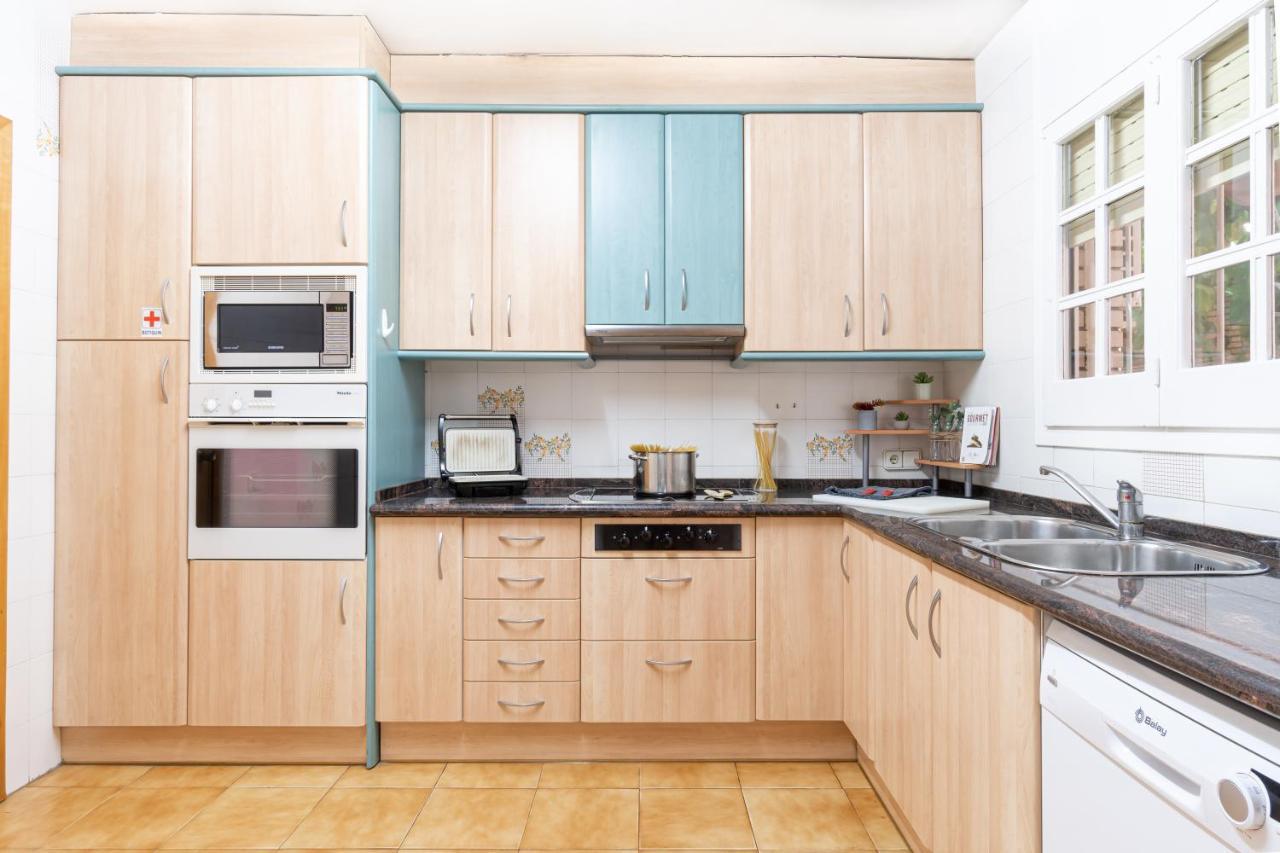 カンブリルス "Charm & Cozy 4Br - 3Ba With Pool & Barbecue"ヴィラ エクステリア 写真