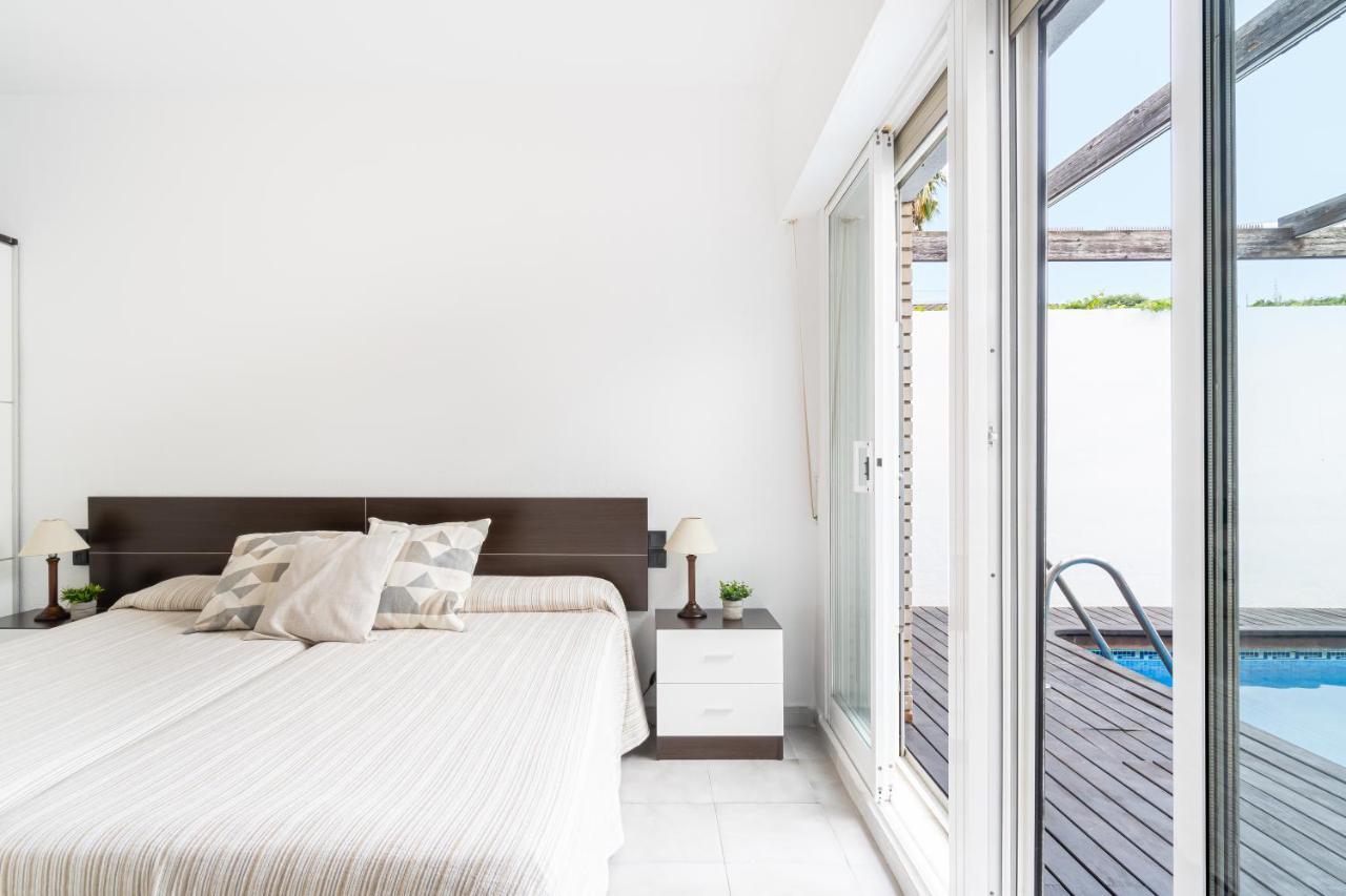 カンブリルス "Charm & Cozy 4Br - 3Ba With Pool & Barbecue"ヴィラ エクステリア 写真